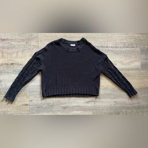 Harper Heritage women’s size large black long sleeve cropped crew neck sweater